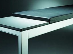 Zeige Details für Sitzbänke Vitas, Edelstahl mit 150 mm Softleder Polsterung, Maße 2000 x 400 x 453 mm (B x T x H) Bild von Sitzbänke Vitas, Edelstahl mit 150 mm Softleder Polsterung, Maße 2000 x 400 x 453 mm (B x T x H)