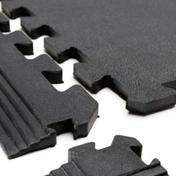 Zeige Details für GymFloor vulkanisierte Vollgummi Rand und Ecken für Schutzplatte 17 mm Stärke Bild von GymFloor vulkanisierte Vollgummi Rand und Ecken für Schutzplatte 17 mm Stärke